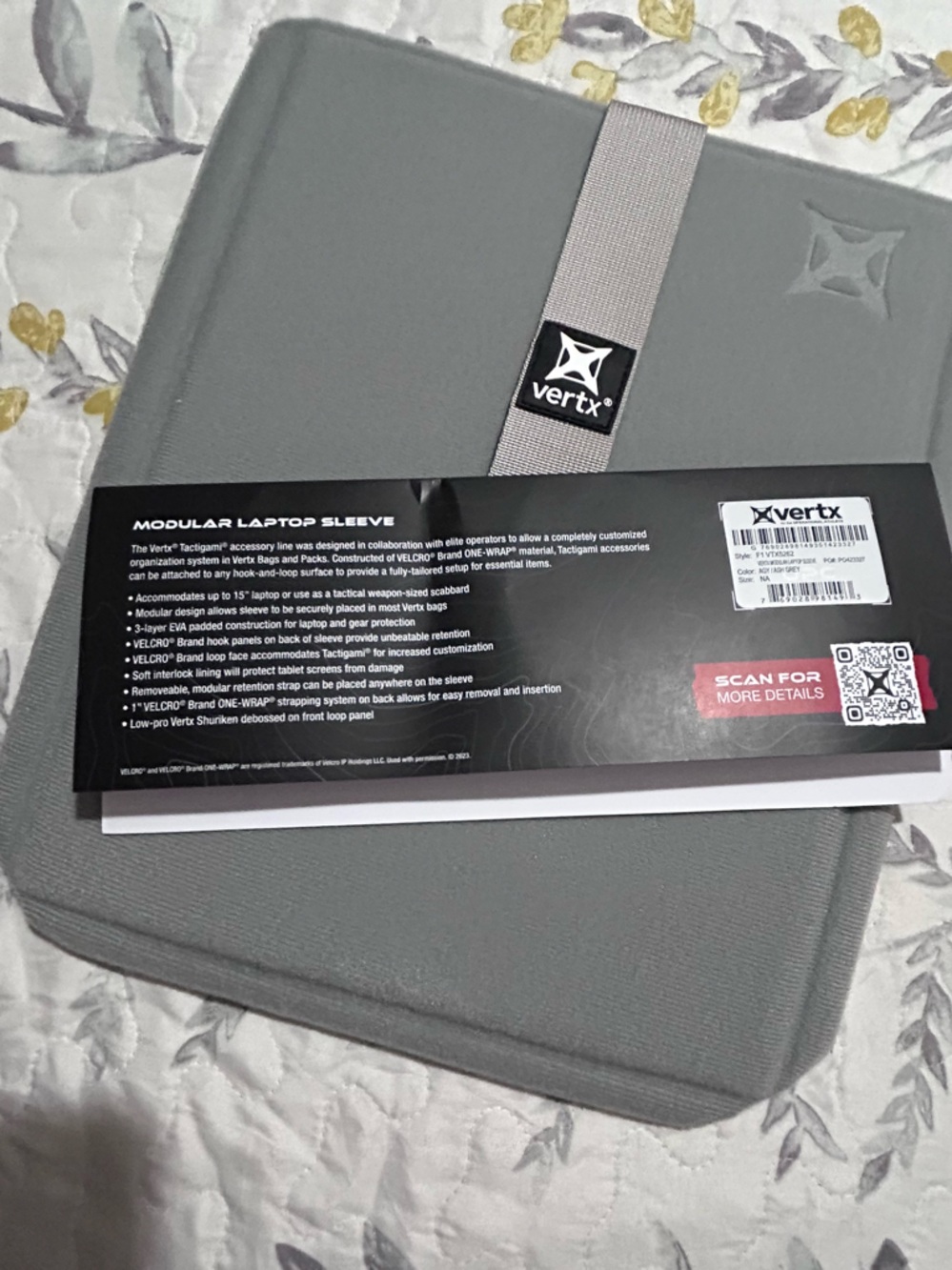 Vertex Laptop Sleeve - Picture 4 of 7